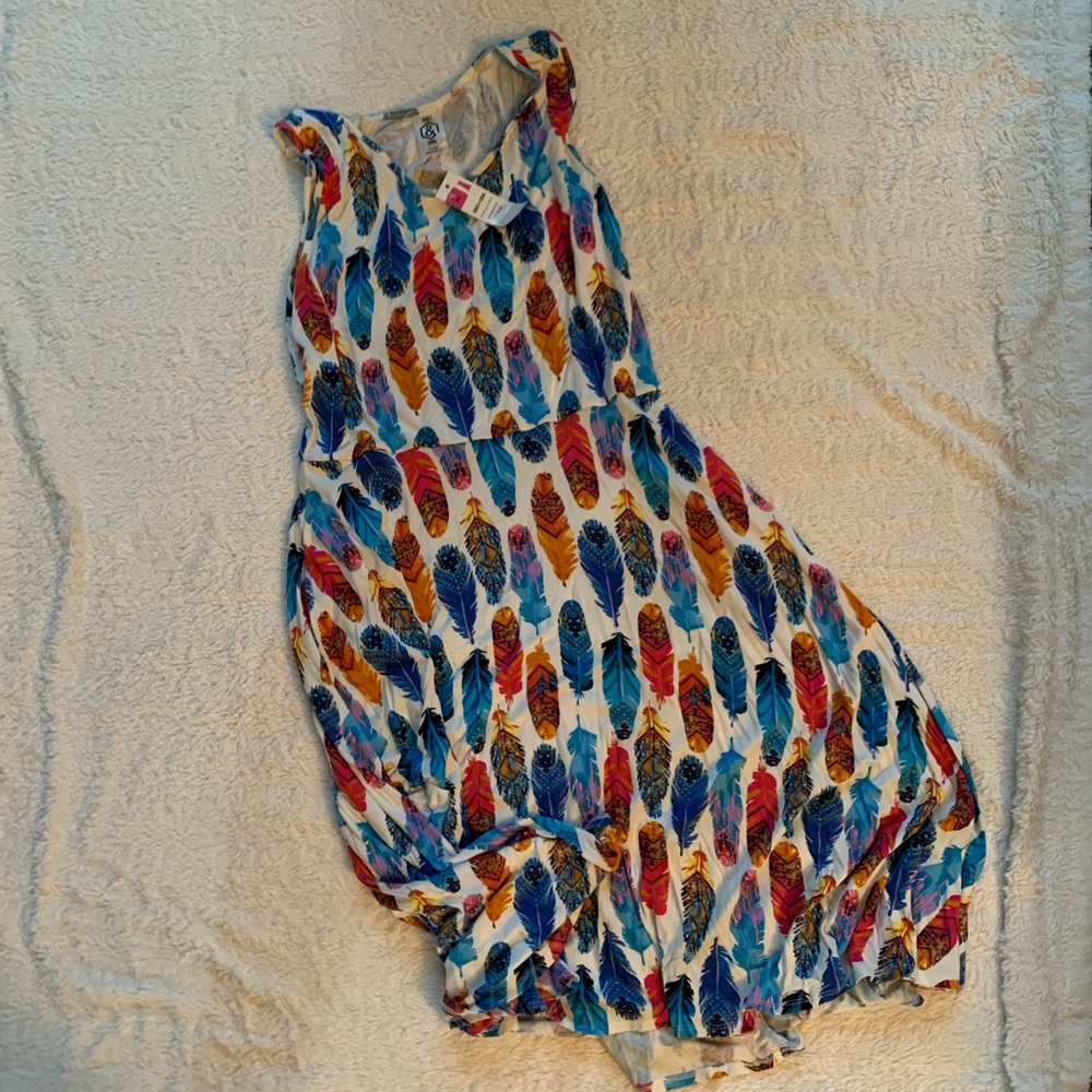 [NWT] Sleeveless Agnes & Dora Feather dress with pockets